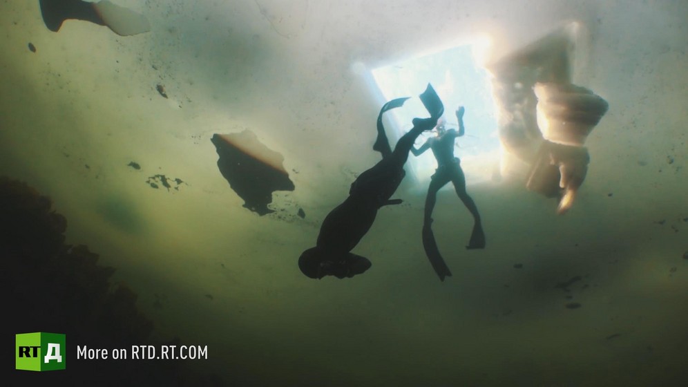 Freediving under the ice